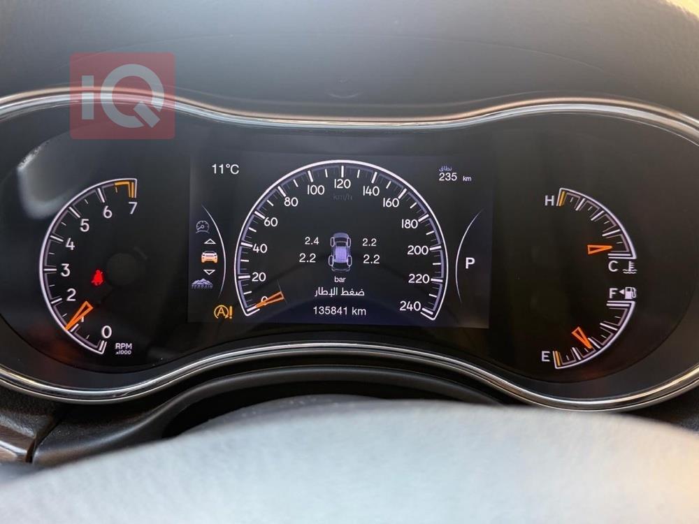 جيب جراند شيروكي